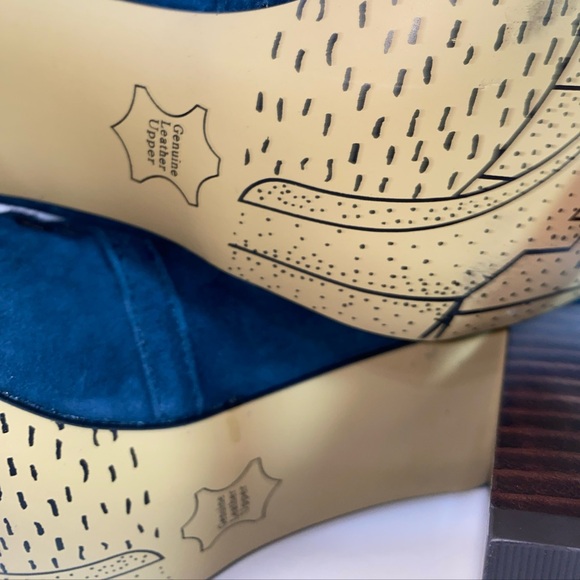 Bella Vita Ashton Square Toe Blue Suede Block heel Pumps - Picture 8 of 9